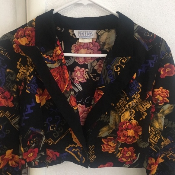 5 for $25! Vintage 80s cropped blazer - Picture 5 of 5